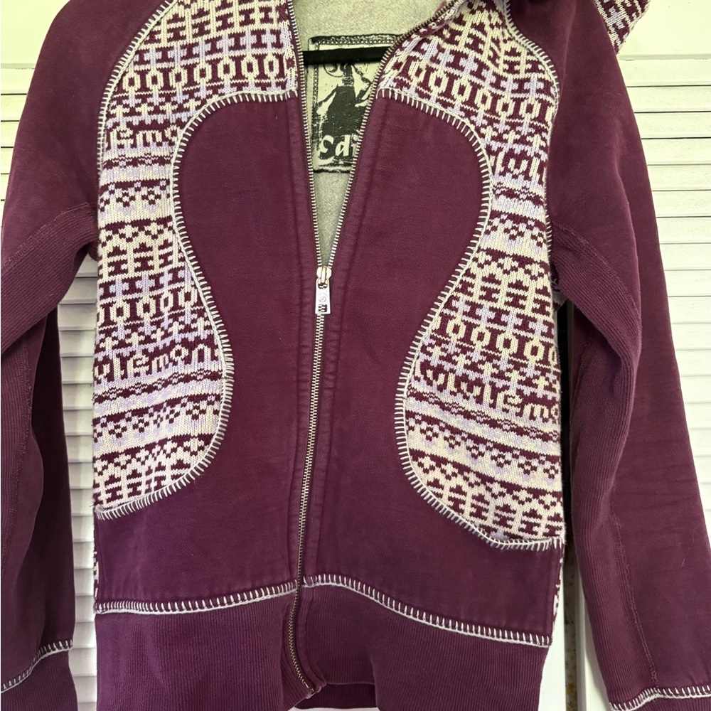 Women's Lululemon Purple Patterned Zip up